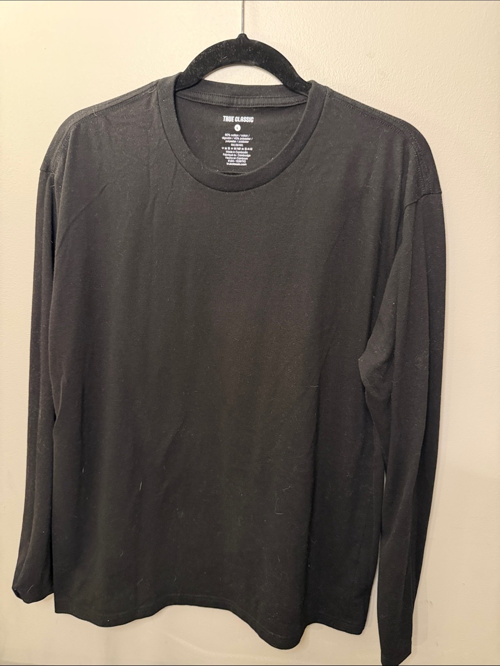True Classic Men's Long Sleeve Crew in Black
